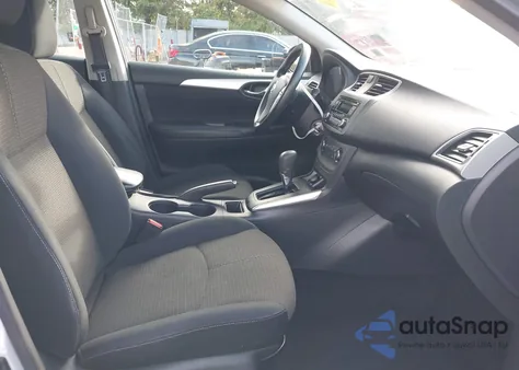 2017 Nissan Sentra S z USA, uszkodzony, nr VIN 3N1AB7AP0HY297259